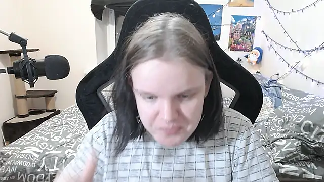 DivaMarisa online show from March 2025 04:30:01 PM