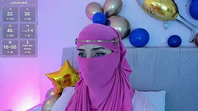 Snapshot of rawiya chatting on September 2025 12:10:01 PM rawiya online show from September 2025 12:10:01 PM