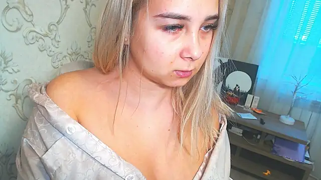 DolphinDreams online show from January 2026 10:52:01 AM