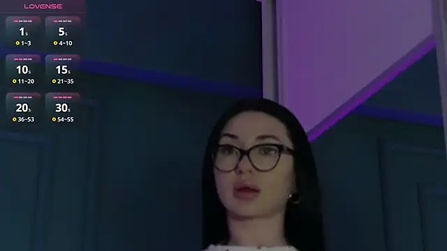 Snapshot of AllisonSky chatting on April 2026 03:21:01 PM AllisonSky online show from April 2026 03:21:01 PM
