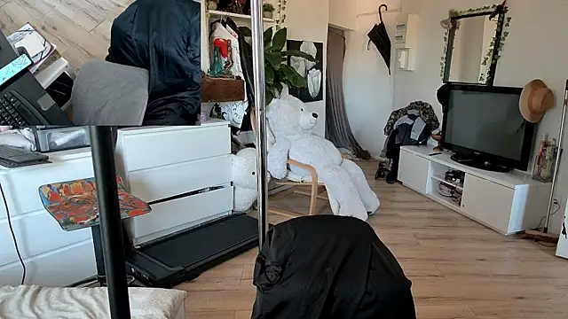 CeriseLapine online show from November 2025 12:53:01 PM