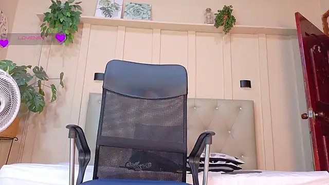 Snapshot of Iker_bigdick chatting on February 2026 07:37:02 AM Iker bigdick online show from February 2026 07:37:02 AM