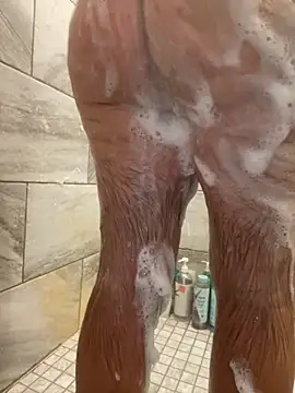 Looneytunes12345 online show from November 2025 02:50:01 AM