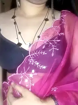 Snapshot of Indianhyna chatting on February 2025 04:09:02 PM Indianhyna online show from February 2025 04:09:02 PM