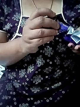 Snapshot of your-sameera chatting on October 2025 07:01:02 PM your-sameera online show from October 2025 07:01:02 PM