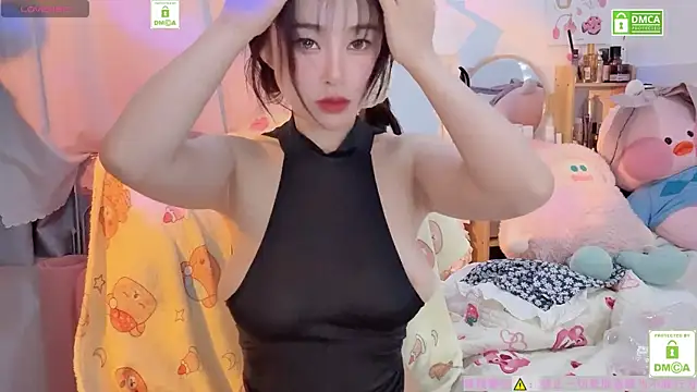 Carly 1 online show from December 2025 03:17:01 PM