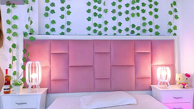 Snapshot of kaily_sweet1 chatting on June 2026 11:20:01 AM kaily sweet1 online show from June 2026 11:20:01 AM