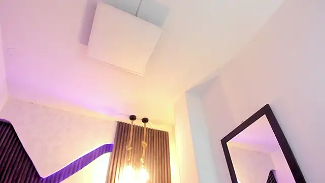 laurin clauz  online show from December 2024 03:39:01 PM