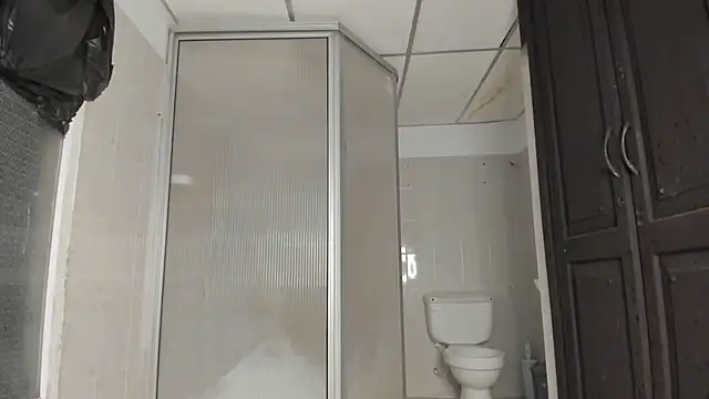 Milanxht online show from January 2025 06:16:02 AM