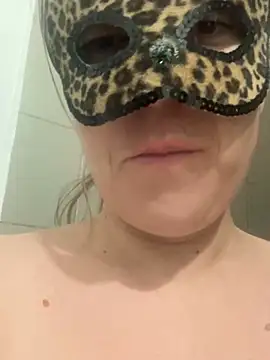 Snapshot of Lyannabuena69 chatting on March 2025 06:15:02 AM Lyannabuena69 online show from March 2025 06:15:02 AM