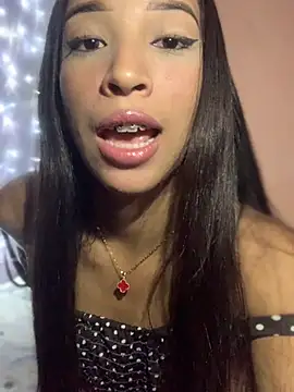 Snapshot of Nicole_cute1 chatting on February 2025 05:20:02 AM Nicole cute1 online show from February 2025 05:20:02 AM