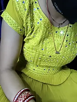 kaveerpooja947 online show from February 2026 04:44:01 PM