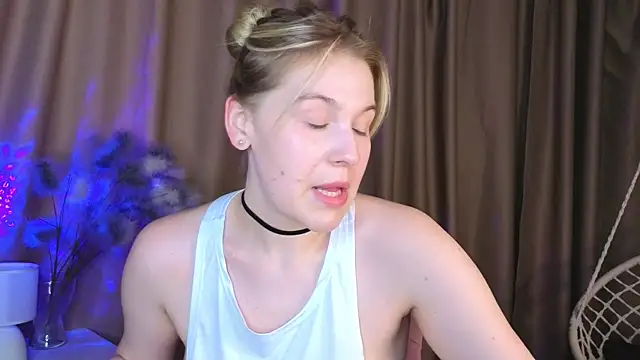 Snapshot of Colleen_Blake chatting on July 2026 05:06:02 PM Colleen Blake online show from July 2026 05:06:02 PM
