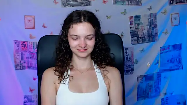 Snapshot of _SusieSu_ chatting on June 2026 06:23:02 AM SusieSu online show from June 2026 06:23:02 AM