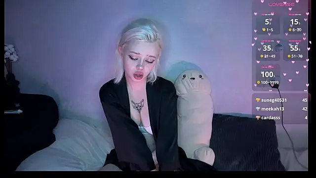 SusieEvans online show from September 2025 09:25:02 PM