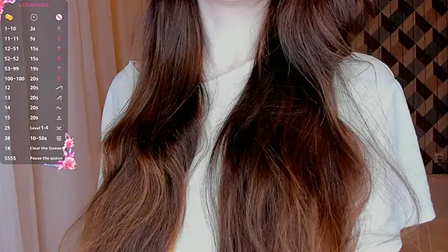 EvaBradley online show from February 2025 04:00:02 PM