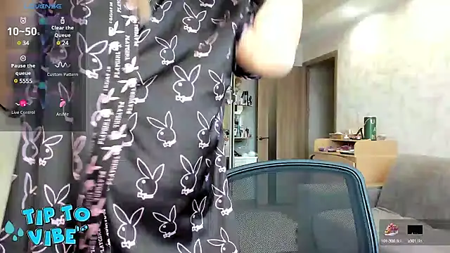 lady Nati online show from February 2025 01:40:01 PM