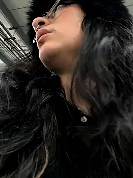 Lila Desiree online show from October 2025 05:21:02 PM