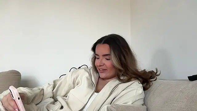 maisiesmithx online show from March 2026 02:17:01 PM