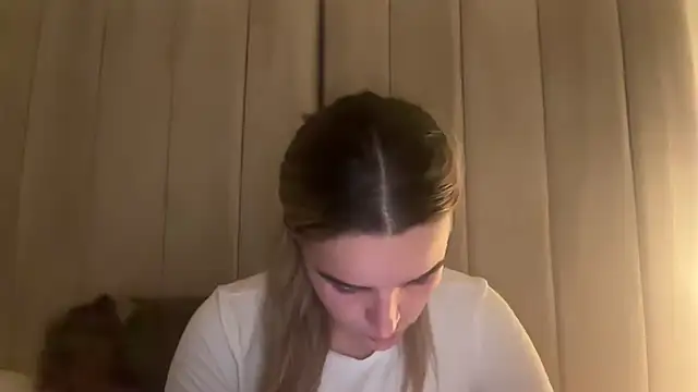 maisiesmithx online show from June 2026 09:57:02 PM