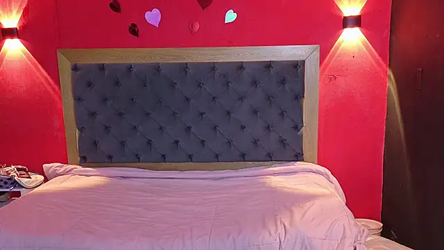 YayaHilton online show from March 2026 03:01:02 AM