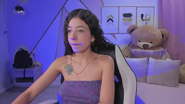 coraltaylor online show from February 2025 10:04:02 PM