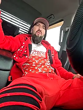 Beardedtattood online show from April 2026 12:35:02 PM