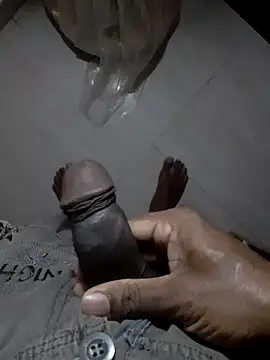 SuranSexy33 online show from January 2025 05:20:01 PM