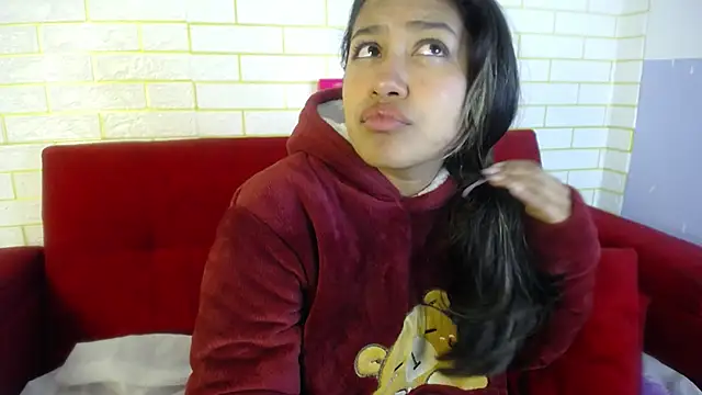 ricura mily online show from December 2025 07:05:01 AM