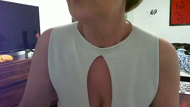   Angel78   online show from September 2025 01:22:01 PM