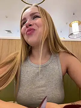 mur girl online show from December 2024 09:02:02 AM