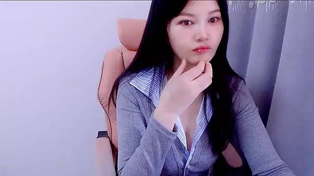 Little-sweet online show from September 2025 02:48:01 AM