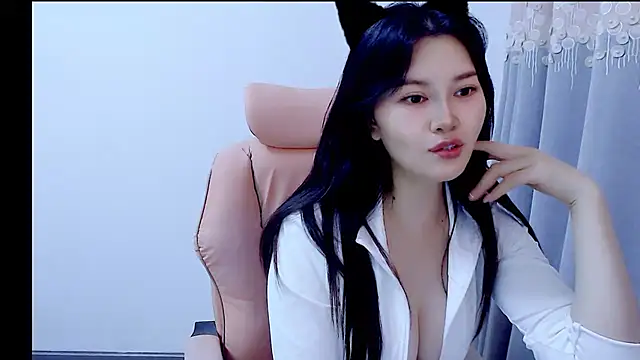 Little-sweet online show from October 2025 01:28:01 AM