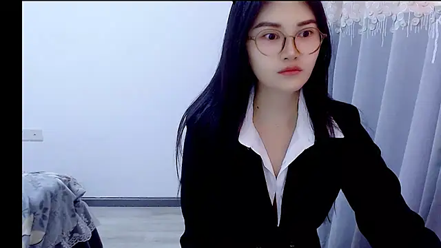 Little-sweet online show from November 2025 02:12:01 AM