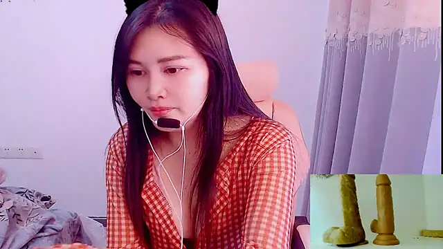 Little-sweet online show from December 2025 04:06:01 AM