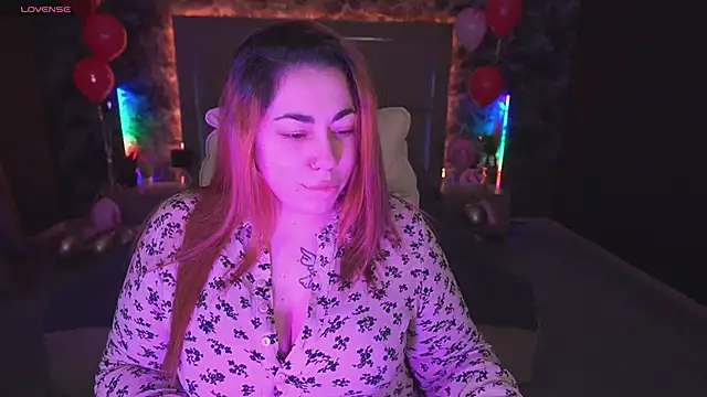 Kittywakee online show from February 2025 09:04:02 PM