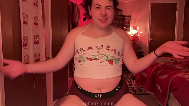 Snapshot of RaspberryTommyFTM chatting on March 2026 03:01:02 AM RaspberryTommyFTM online show from March 2026 03:01:02 AM