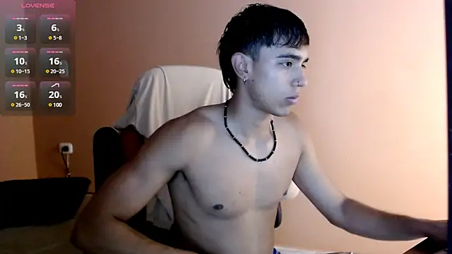 Snapshot of karlgiles_ chatting on February 2025 05:54:02 PM karlgiles online show from February 2025 05:54:02 PM