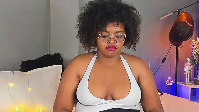 conielaurenth online show from December 2024 01:07:01 AM