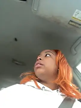 Snapshot of Jayhoney25 chatting on October 2025 04:00:01 PM Jayhoney25 online show from October 2025 04:00:01 PM