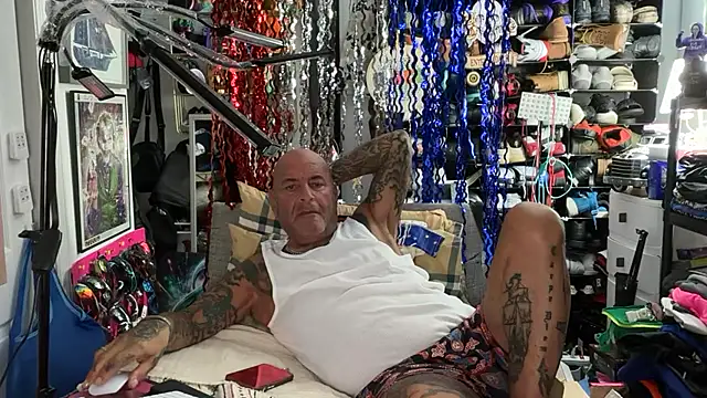 Snapshot of joeytatts66 chatting on June 2026 02:05:02 AM joeytatts66 online show from June 2026 02:05:02 AM