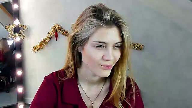 Snapshot of Cherry_Price chatting on January 2025 10:31:01 AM Cherry Price online show from January 2025 10:31:01 AM