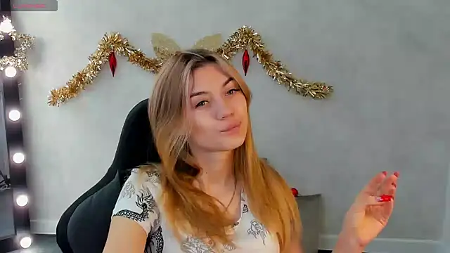 Snapshot of Cherry_Price chatting on January 2025 12:12:02 AM Cherry Price online show from January 2025 12:12:02 AM