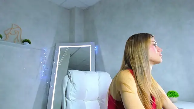 Snapshot of Cherry_Price chatting on March 2025 11:53:01 PM Cherry Price online show from March 2025 11:53:01 PM