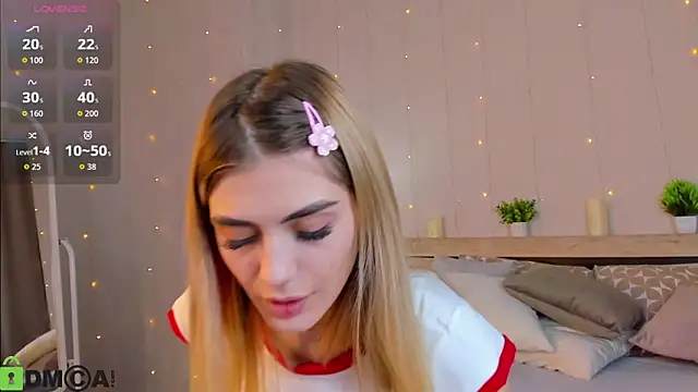 Snapshot of Cherry_Price chatting on October 2025 01:14:01 AM Cherry Price online show from October 2025 01:14:01 AM