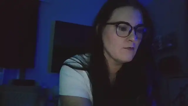 Snapshot of _CumSeeV_ chatting on October 2025 03:42:02 AM  CumSeeV  online show from October 2025 03:42:02 AM