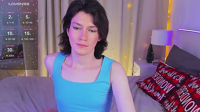 Snapshot of Kolette_Gray chatting on December 2024 06:48:01 PM Kolette Gray online show from December 2024 06:48:01 PM