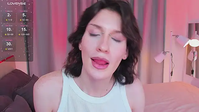 Snapshot of Kolette_Gray chatting on January 2025 03:33:01 PM Kolette Gray online show from January 2025 03:33:01 PM