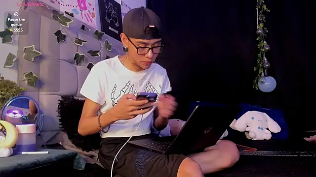 Snapshot of jacks_hotter chatting on January 2025 03:47:01 AM jacks hotter online show from January 2025 03:47:01 AM