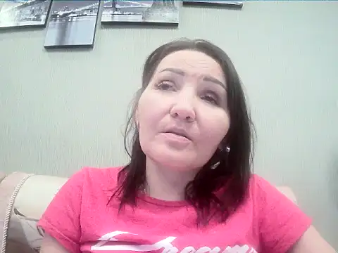 Snapshot of ClaireSunset chatting on May 2026 05:32:02 PM ClaireSunset online show from May 2026 05:32:02 PM